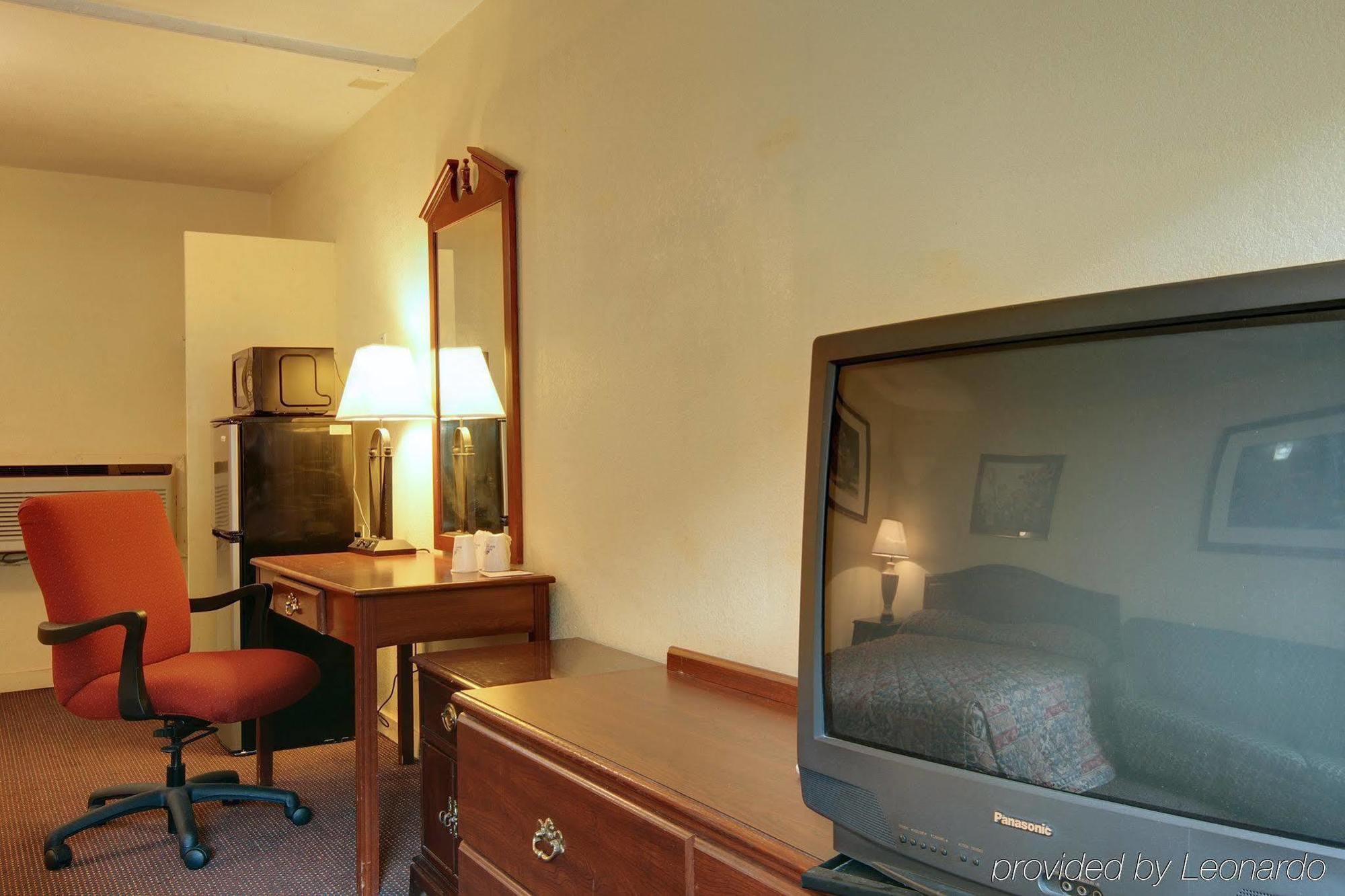 أرلينغتون Budget Host Inn الغرفة الصورة